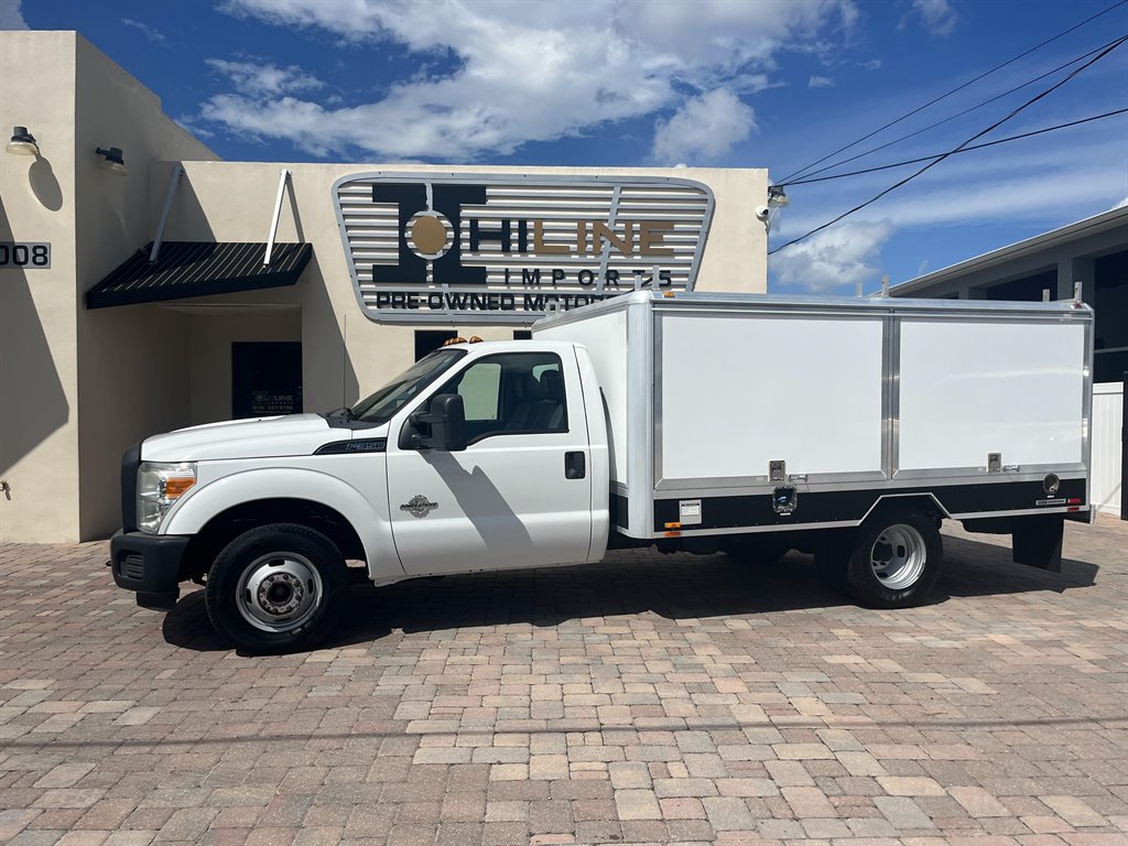 2012 Ford F-350 Super Duty Chassis Cab